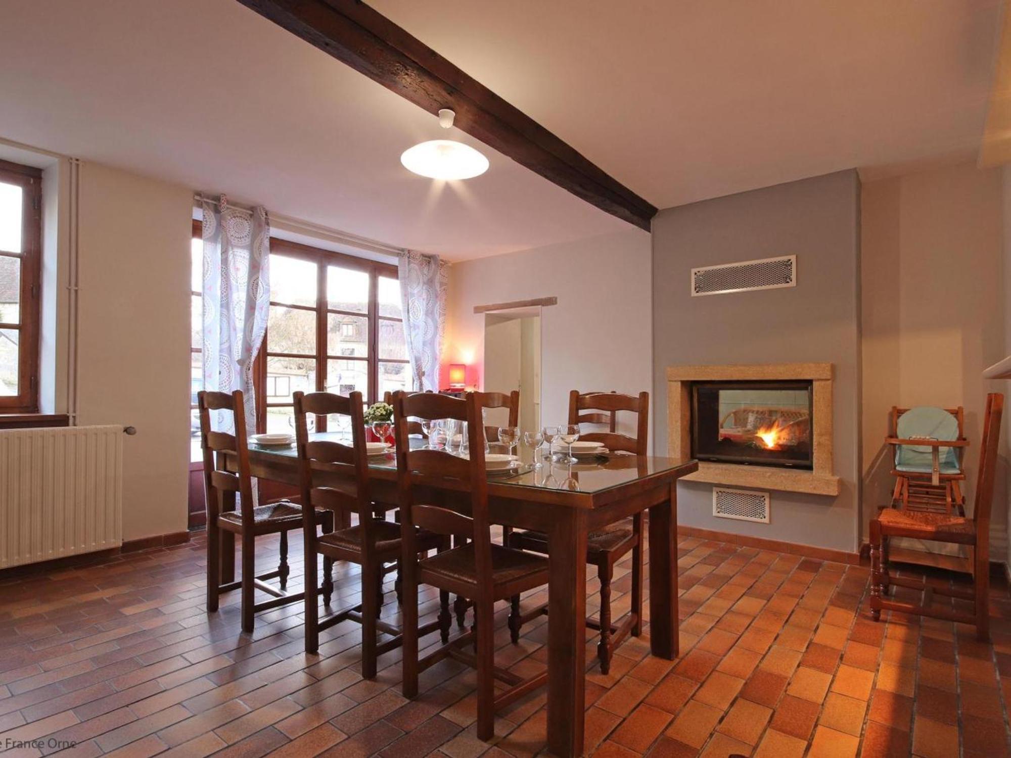 Maison Percheronne Spacieuse Avec Billard, Babyfoot, Et Jardin Clos, Animaux Bienvenus ! - Fr-1-497-65 La Mesniere Dış mekan fotoğraf